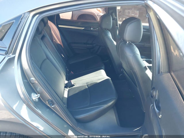 Продажа на аукционе авто 2018 Honda Civic Sport Touring, vin: SHHFK7H98JU409803, номер лота: 44107108