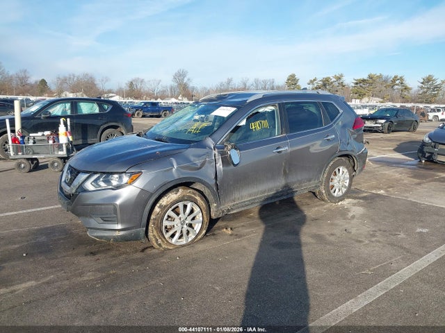 2017 NISSAN ROGUE KNMAT2MVXHP535742 Photo 1