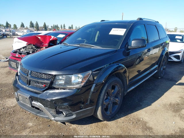 3C4PDCGG5JT370565 Dodge Journey Crossroad