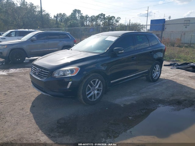 2017 VOLVO XC60 YV440MDJ2H2079597 Photo 1