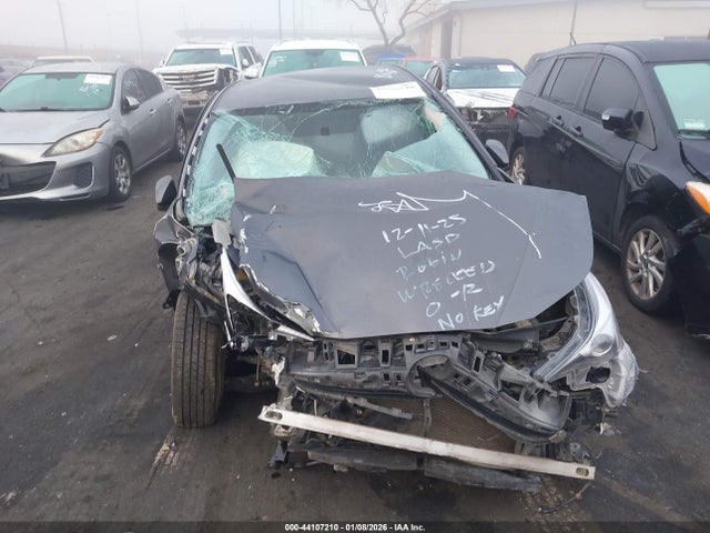JTDKBRFU5G3510435 Toyota Prius Two