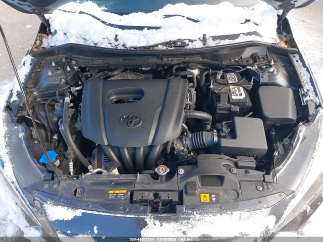 3MYDLBYV8KY522874 Toyota YARIS L