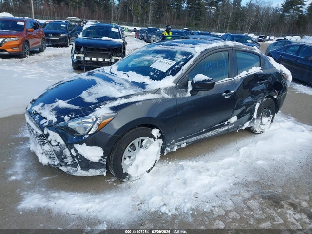 3MYDLBYV8KY522874 Toyota YARIS L