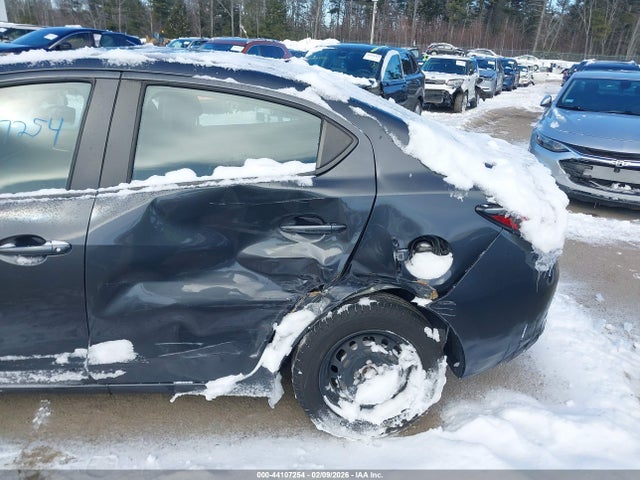 3MYDLBYV8KY522874 Toyota YARIS L