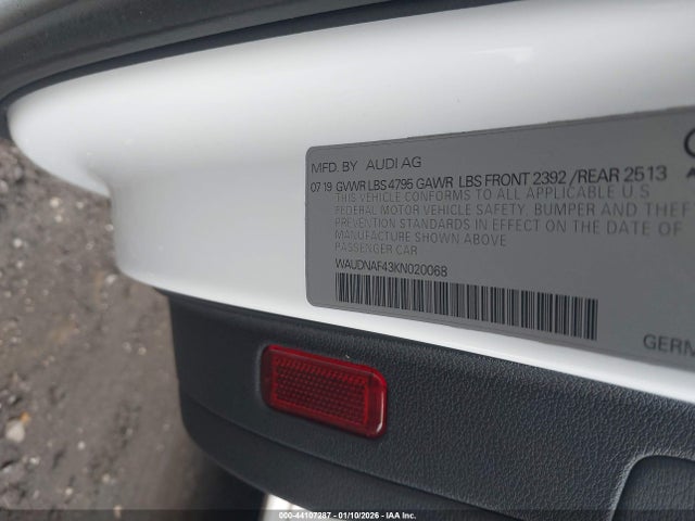 2019 AUDI A4 WAUDNAF43KN020068 Photo 8