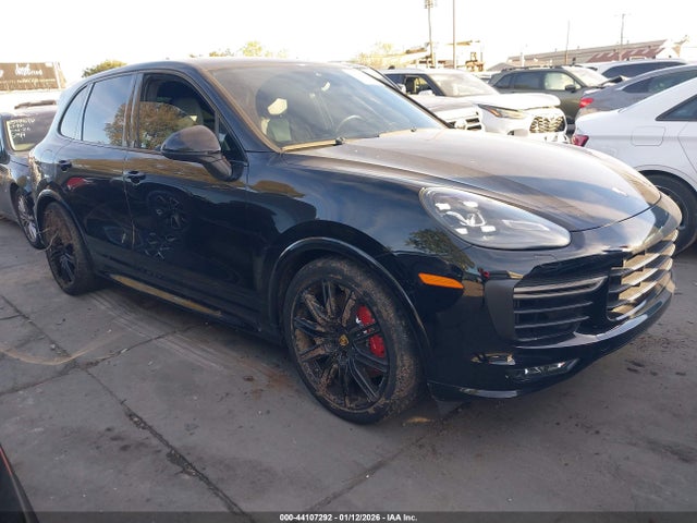 2018 PORSCHE CAYENNE WP1AD2A25JLA80737 Photo 0