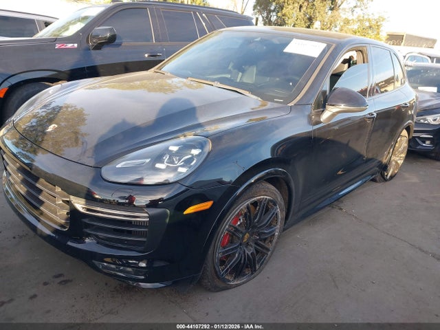2018 PORSCHE CAYENNE WP1AD2A25JLA80737 Photo 1