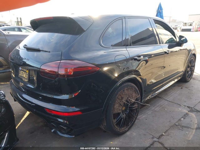 2018 PORSCHE CAYENNE WP1AD2A25JLA80737 Photo 3