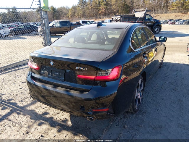 2021 BMW 330I 3MW5R7J07M8B59495 Photo 3