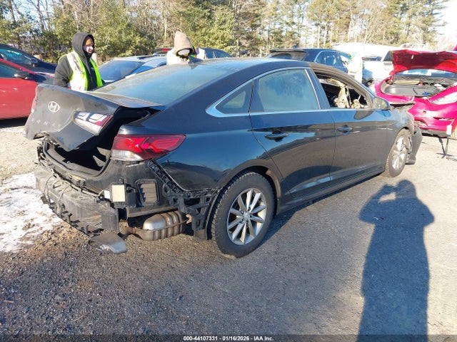 Hyundai SONATA SE 2018 5NPE24AF4JH723607 Image 4