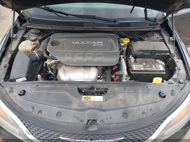 Chrysler 200 Limited 2015 1C3CCCAB8FN690084 Image 10