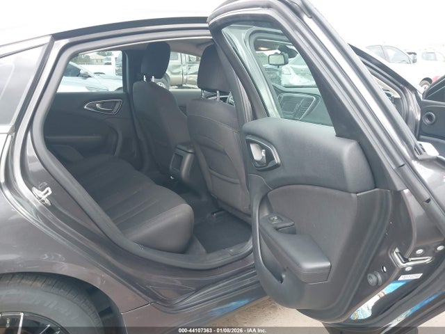 Chrysler 200 Limited 2015 1C3CCCAB8FN690084 Image 8