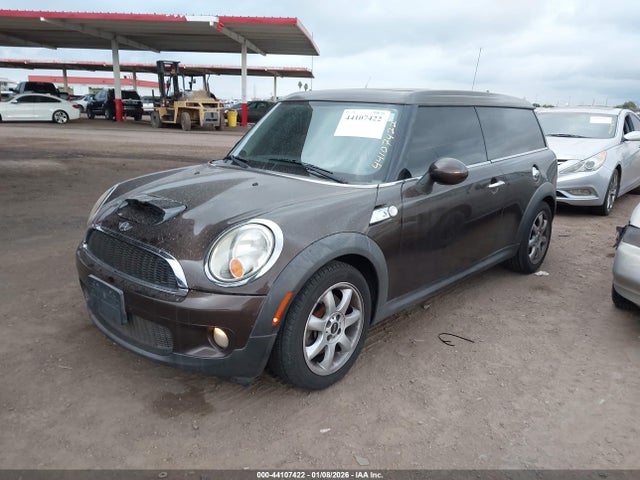 2010 MINI COOPER S CLUBMAN WMWMM3C51ATZ33126 Photo 1