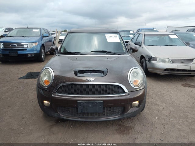2010 MINI COOPER S CLUBMAN WMWMM3C51ATZ33126 Photo 5