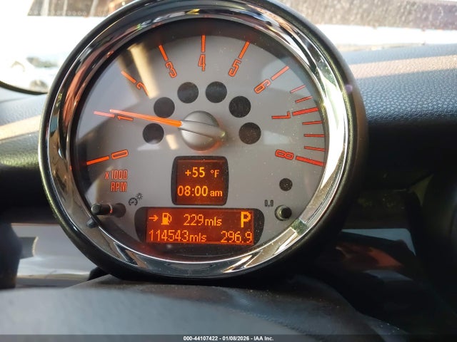 2010 MINI COOPER S CLUBMAN WMWMM3C51ATZ33126 Photo 6