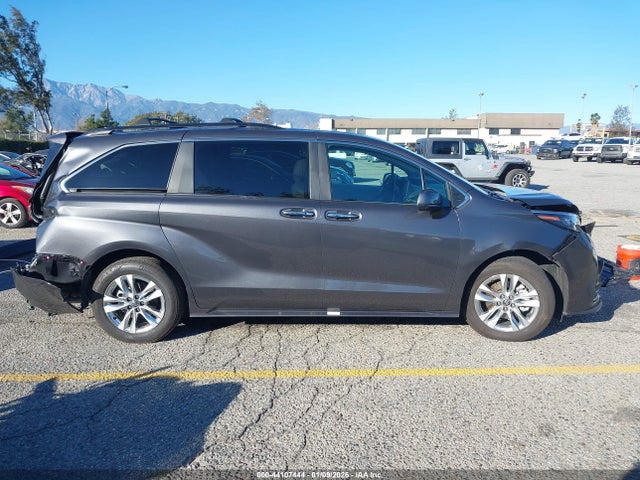 5TDJSKFC5SS200514 Toyota SIENNA XLE