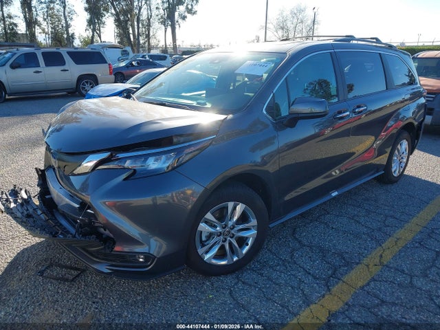 5TDJSKFC5SS200514 Toyota SIENNA XLE