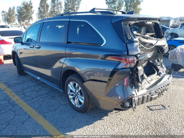 5TDJSKFC5SS200514 Toyota SIENNA XLE