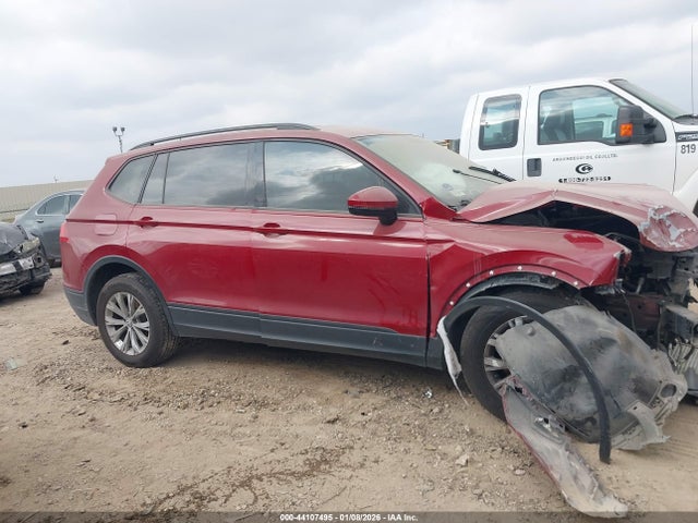 3VV1B7AX4JM031769 Volkswagen Tiguan 2.0t S