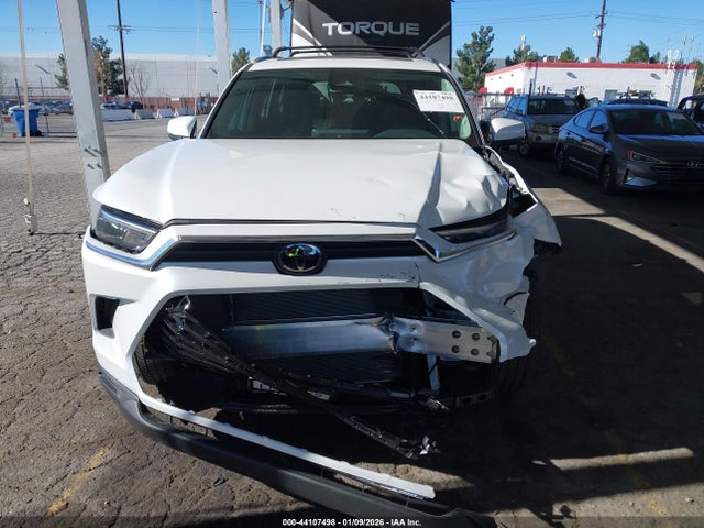 Toyota Grand Highlander Xle 2026 5TDAAAA50TS039562 Image 12