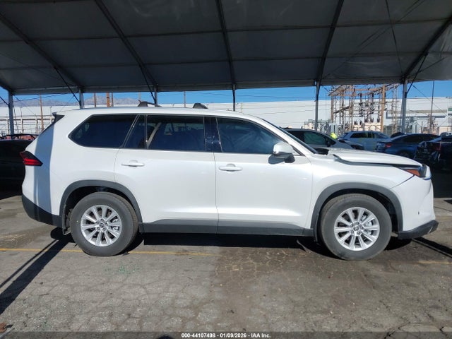 Toyota Grand Highlander Xle 2026 5TDAAAA50TS039562 Image 13