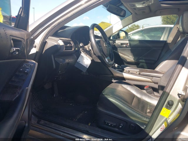 Lexus IS 350 2014 JTHCE1D26E5000321 Image 5