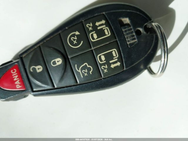 2015 CHRYSLER TOWN & COUNTRY 2C4RC1CG8FR657253 Photo 10