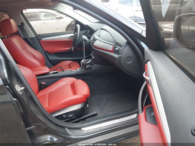 44107544 :رقم المزاد ، WBAVM1C52FV497777 vin ، 2015 Bmw X1 Sdrive28i مزاد بيع