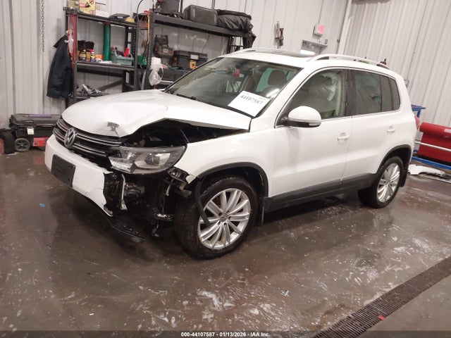 WVGBV7AX4GW506626 Volkswagen TIGUAN SE