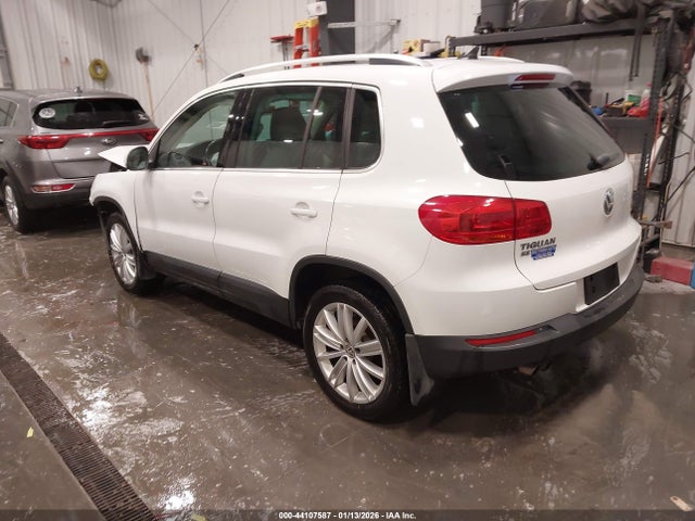 WVGBV7AX4GW506626 Volkswagen TIGUAN SE