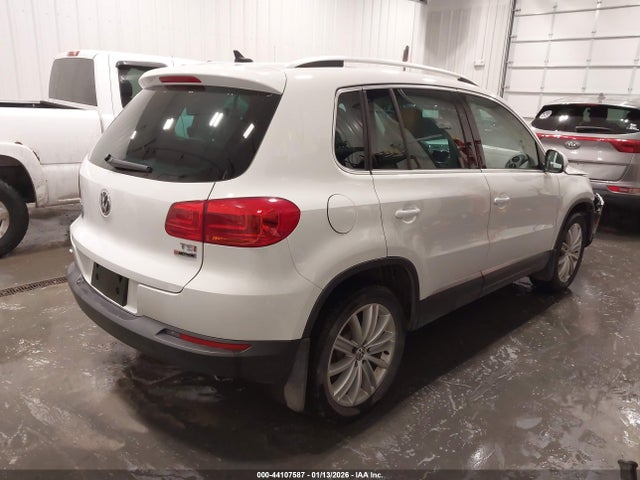 WVGBV7AX4GW506626 Volkswagen TIGUAN SE