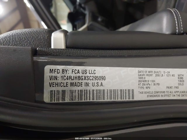 44107588 :رقم المزاد ، 1C4RJHBGXSC295090 vin ، 2025 Jeep Grand Cherokee Limited مزاد بيع