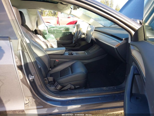 2023 TESLA MODEL 3 5YJ3E1EA3PF685595 Photo 4