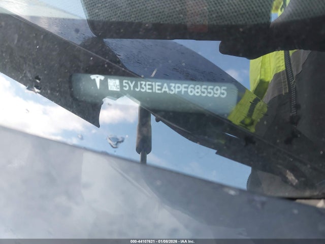 2023 TESLA MODEL 3 5YJ3E1EA3PF685595 Photo 8