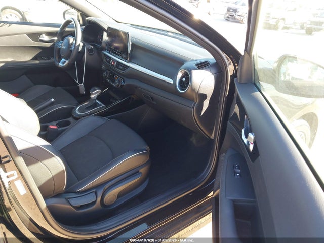 3KPF54AD3NE488430 KIA Forte Gt-line