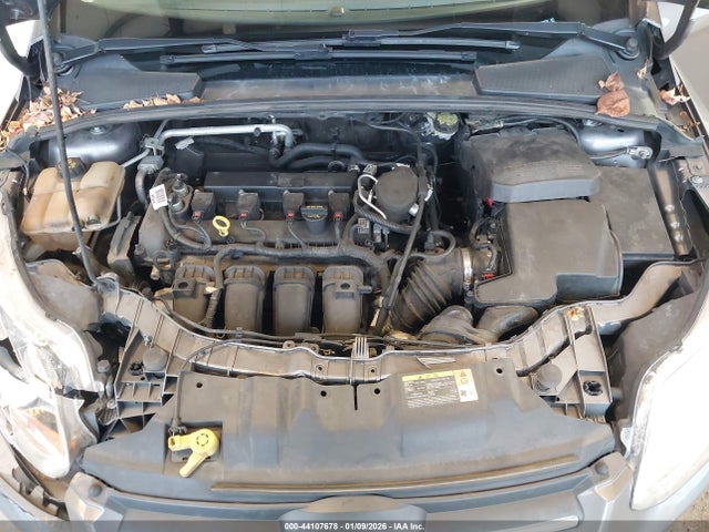 1FADP3F21EL389878 Ford FOCUS SE
