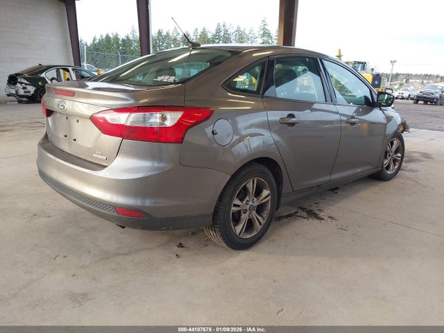 1FADP3F21EL389878 Ford FOCUS SE