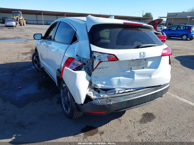2018 HONDA HR-V 3CZRU5H57JM702172 Photo 2