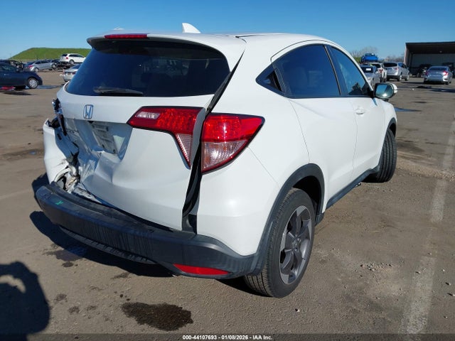 2018 HONDA HR-V 3CZRU5H57JM702172 Photo 3