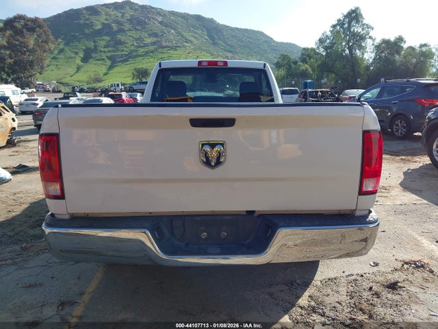 3C6JR6DT2NG256393 RAM 1500 Classic Tradesman 4x2 8&#039; Box