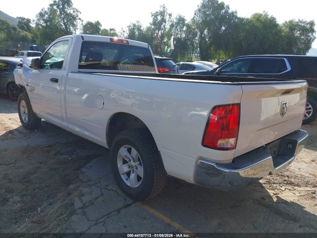 3C6JR6DT2NG256393 RAM 1500 Classic Tradesman 4x2 8&#039; Box