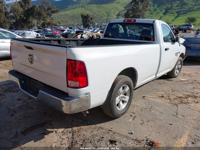3C6JR6DT2NG256393 RAM 1500 Classic Tradesman 4x2 8&#039; Box