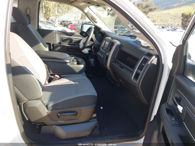 3C6JR6DT2NG256393 RAM 1500 Classic Tradesman 4x2 8&#039; Box