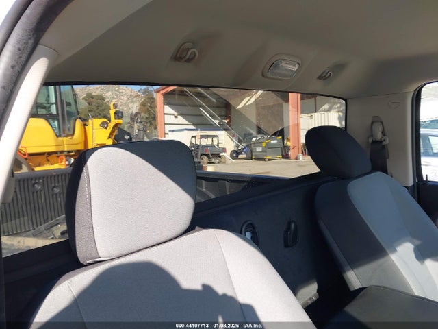 3C6JR6DT2NG256393 RAM 1500 Classic Tradesman 4x2 8&#039; Box