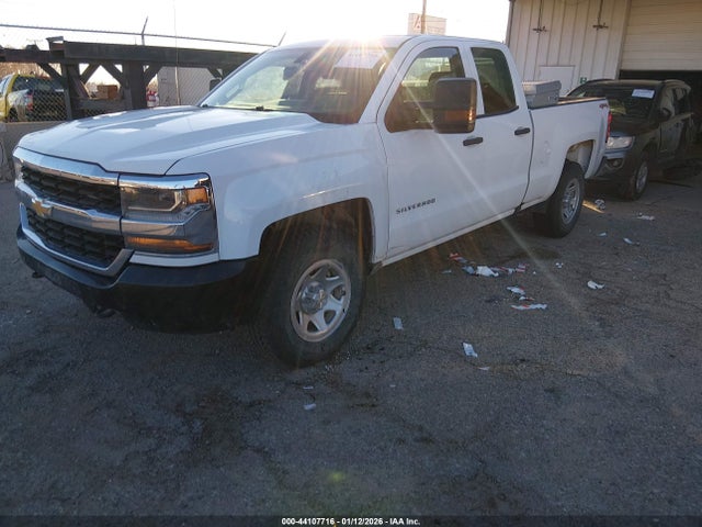 1GCVKNEC7JZ302401 Chevrolet Silverado 1500 Wt
