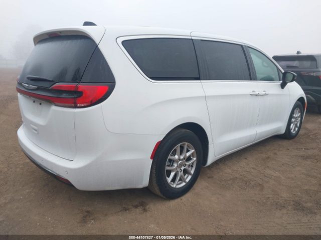 2025 CHRYSLER PACIFICA 2C4RC1BG6SR551539 Photo 3