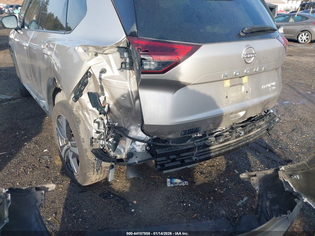 JN8BT3DDXPW308870 Nissan Rogue Platinum Intelligent Awd