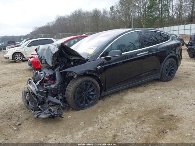 2019 TESLA MODEL X 5YJXCAE28KF195047 Photo 1