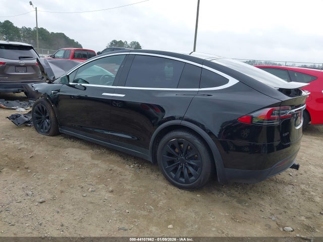 2019 TESLA MODEL X 5YJXCAE28KF195047 Photo 2