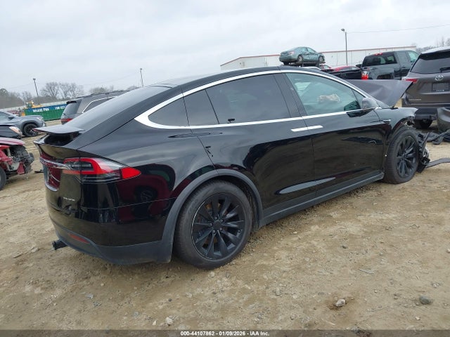 2019 TESLA MODEL X 5YJXCAE28KF195047 Photo 3